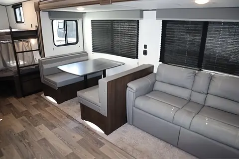 Jeremy's Keystone Springdale 282bh Travel Trailer
