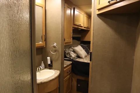 Westley's Thor Motor Coach 31.1bh Class A