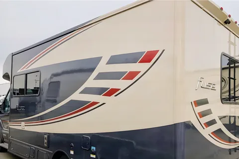 Winnebago Fuse 23T Class C