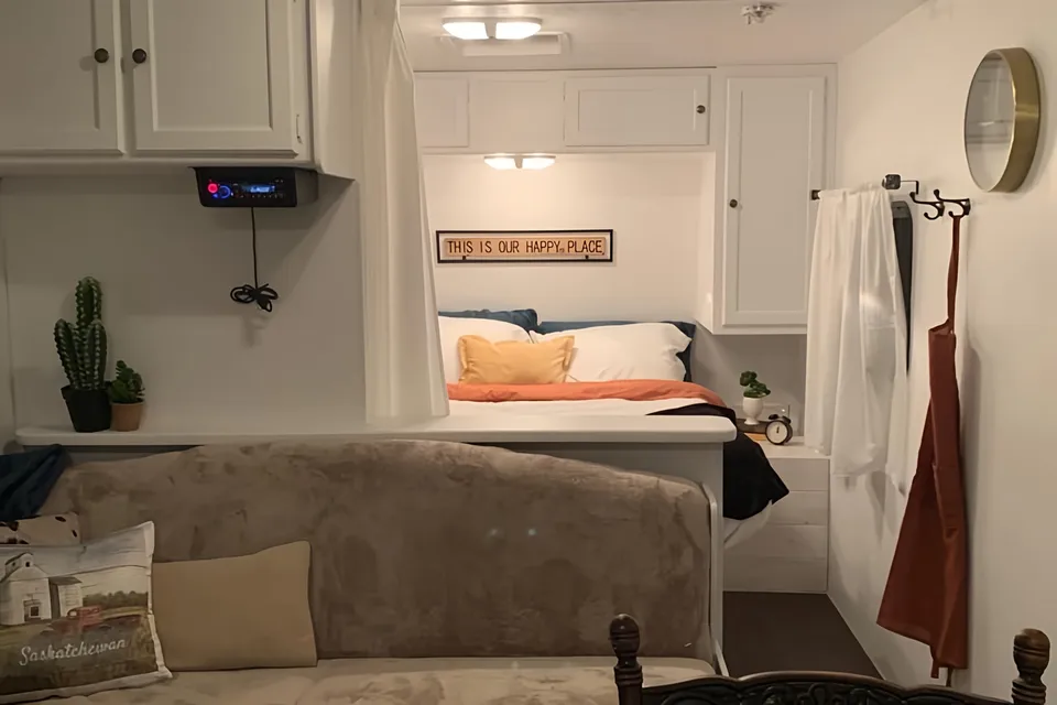 S&L’s Keystone Springdale Summerland Travel Trailer