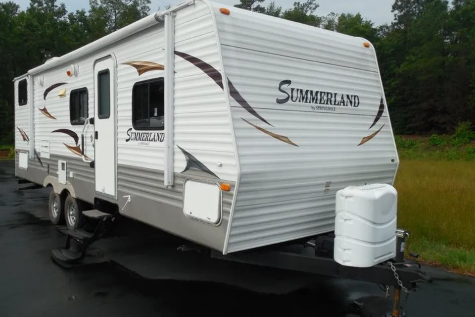 S&L’s Keystone Springdale Summerland Travel Trailer