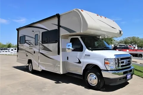 Winnebago Minnie Winnie 25B Classe C