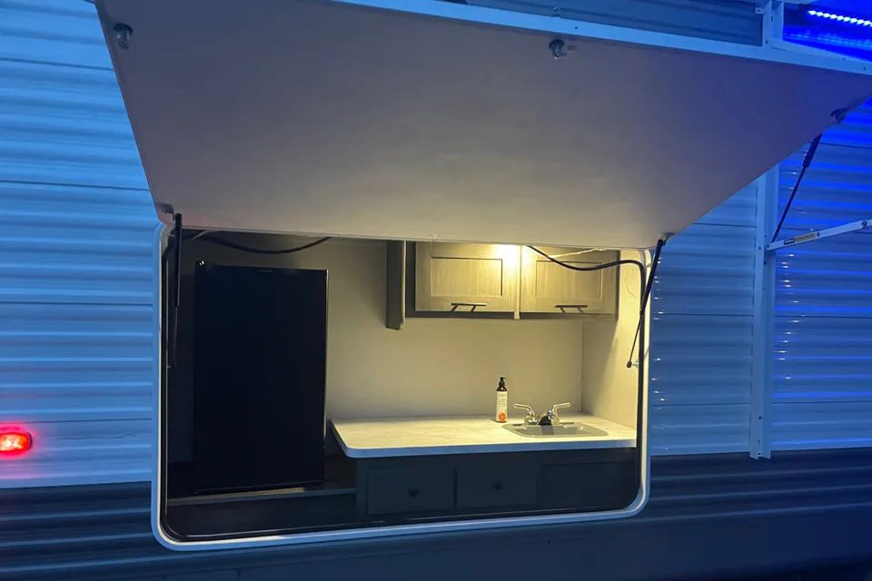 Reuter’s Simply Shasta Traveler
