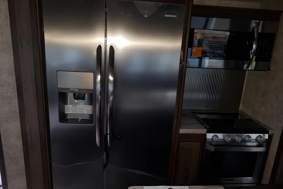 Highland Ridge Open Range 3X427BHS Fifth Wheel with Optional Wi-Fi