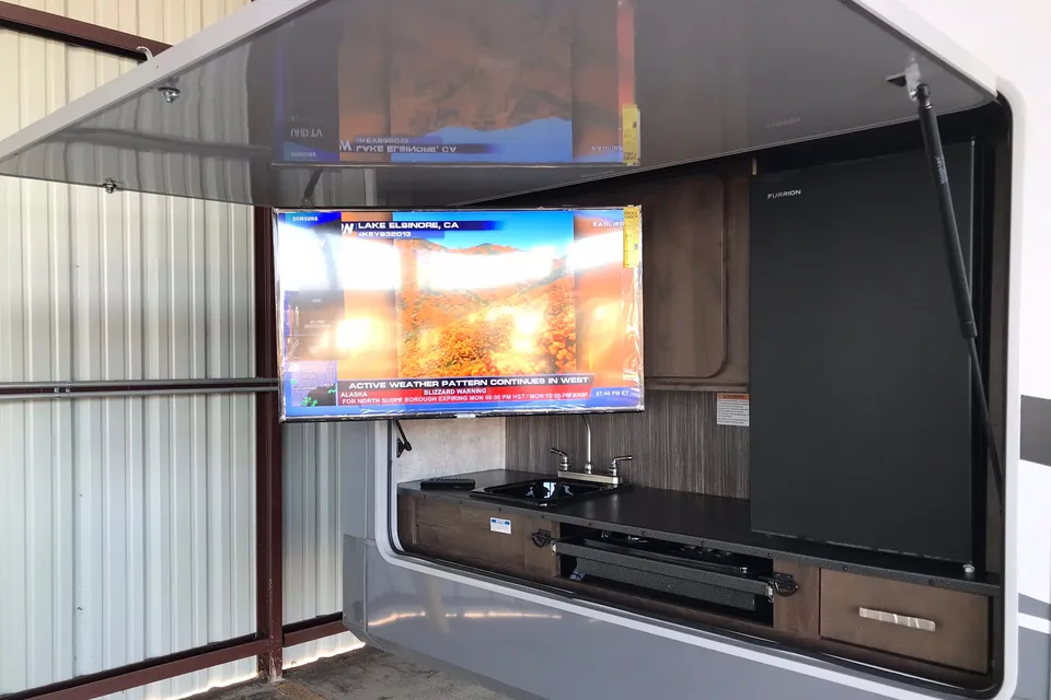 Highland Ridge Open Range 3X427BHS Fifth Wheel with Optional Wi-Fi