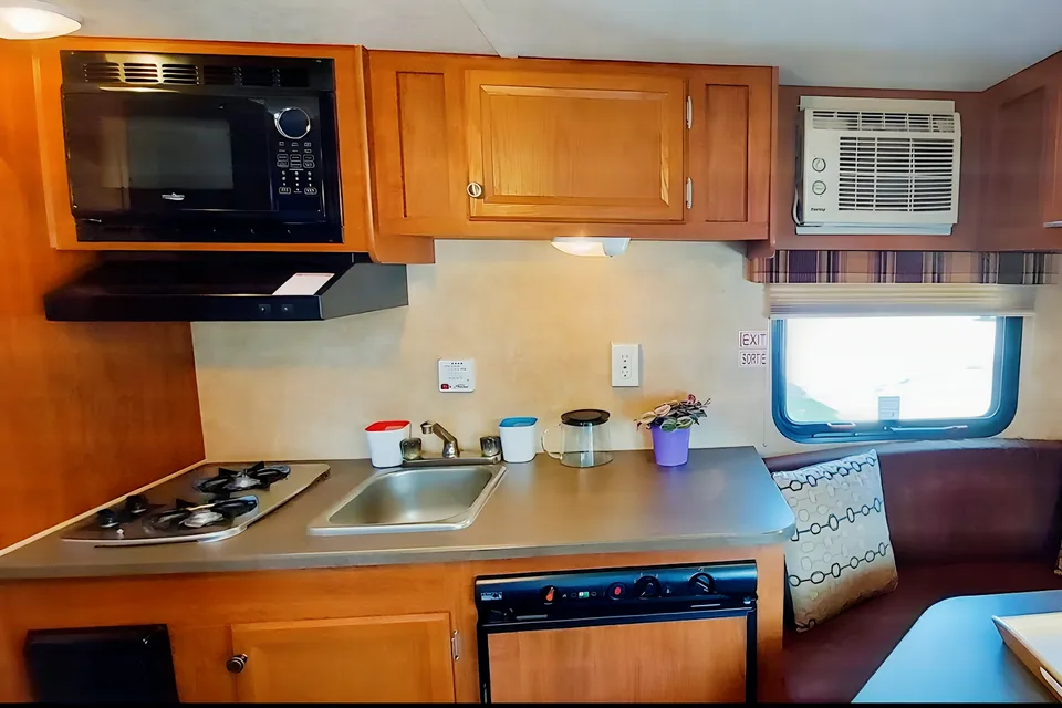 NEW ADVENTURE BECKONS - Jayco Travel Trailer *SUV/MINIVAN towable, under 3500lbs*