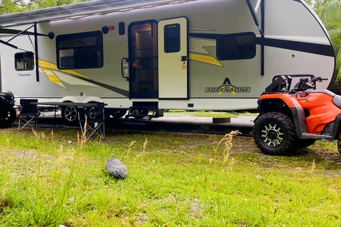 Robert's Coachmen Adrenaline  Toy Hauler