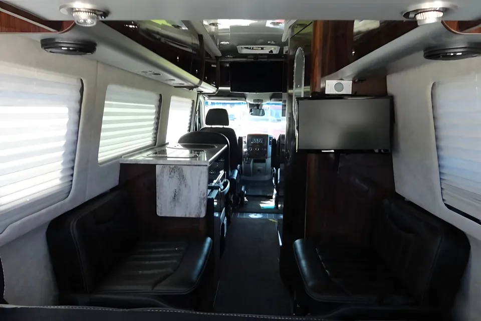 2016 Mercedes Airstream Interstate Lounge EXT