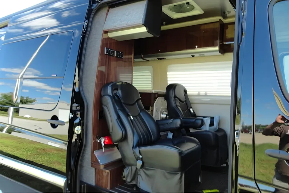 2016 Mercedes Airstream Interstate Lounge EXT