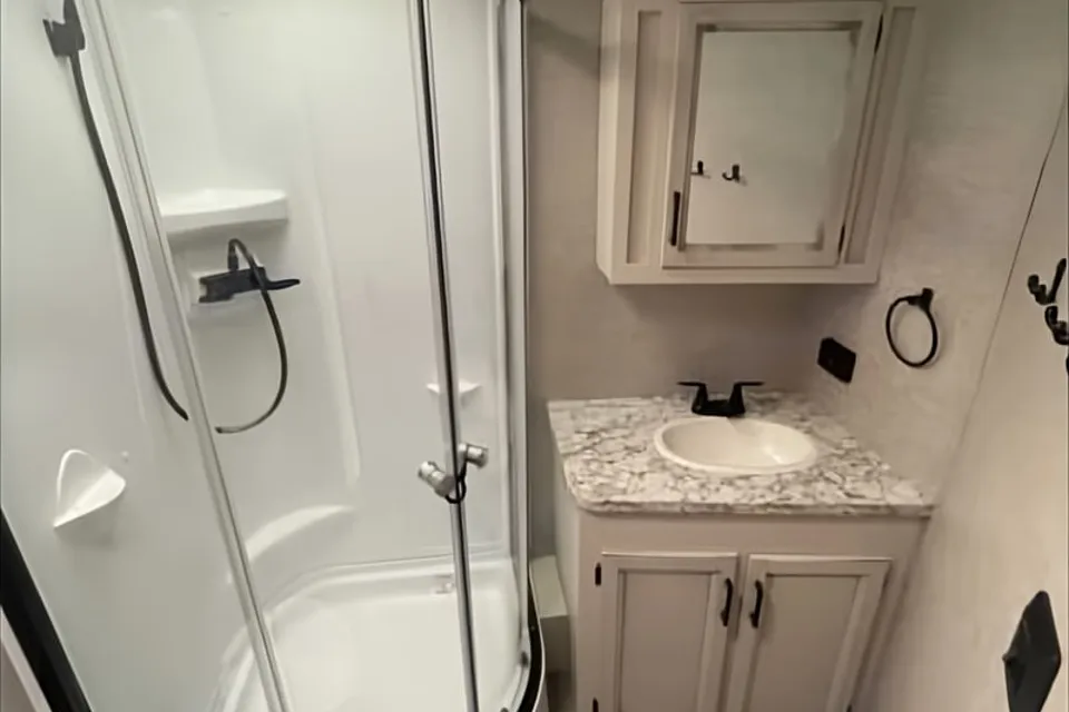 3 Slide 2 Bedroom Jayco 33RBTS