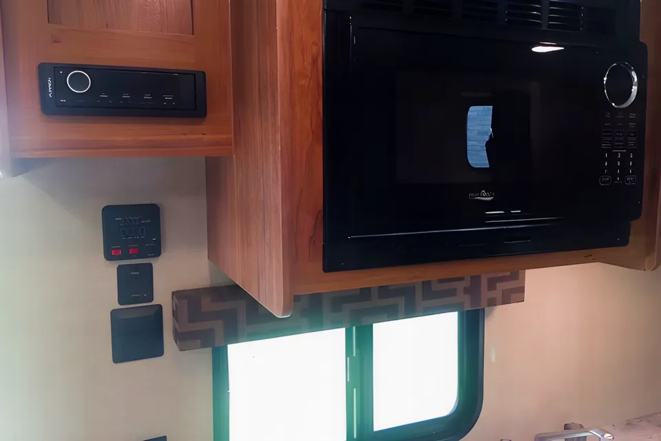 Ron's Rental's Starcraft AR-One 20BHLE Travel Trailer