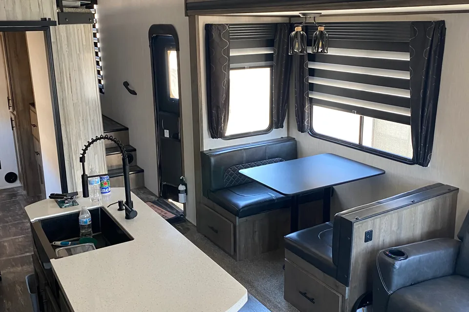 James's Forest River Saber 36BHQ Fifth Wheel