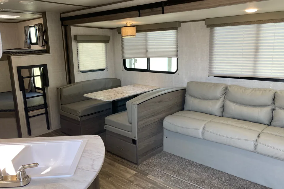Michael N’ Adriane’s 2021 Gulf Stream 28BBS Kingsport Ranch Travel Trailer Only 3 years New!