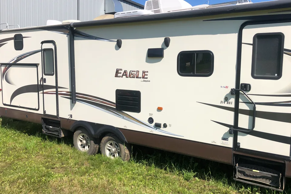 Christopher's Jayco Eagle Travel Trailer