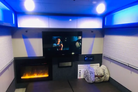 Rover RV InTech Travel Trailer