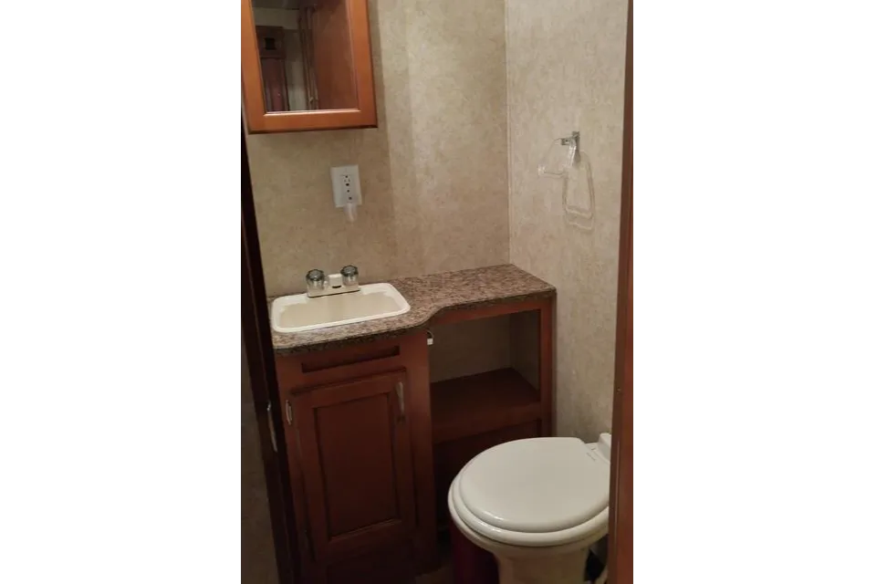 Gulf Stream Kingsport 301 TBS Travel Trailer