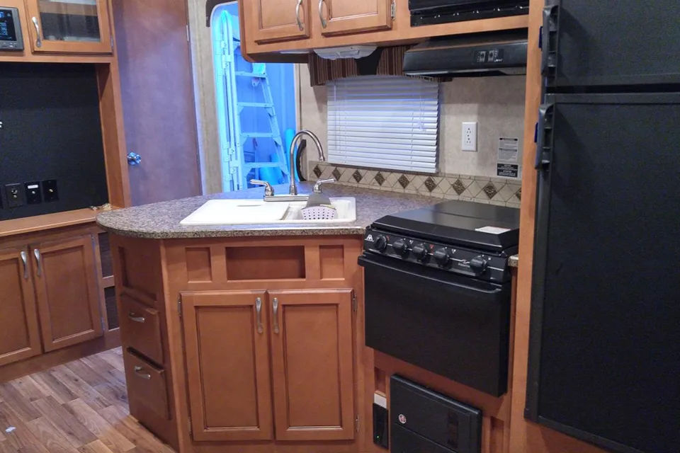 Gulf Stream Kingsport 301 TBS Travel Trailer