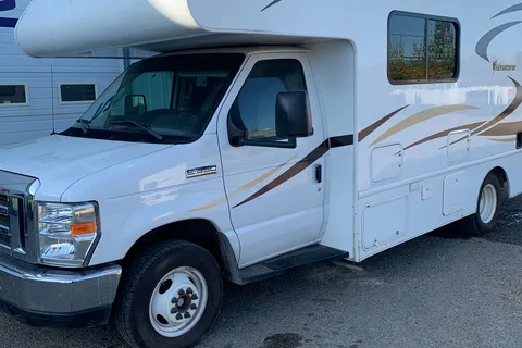 Sleeps 6 - Firefly Class C Motorhome