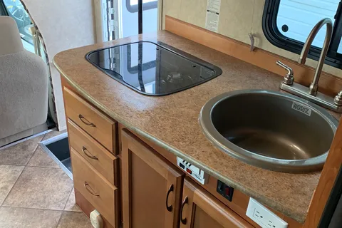Sleeps 6 - Firefly Class C Motorhome
