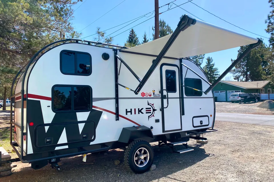 Toby's Winnebago Hike Travel Trailer