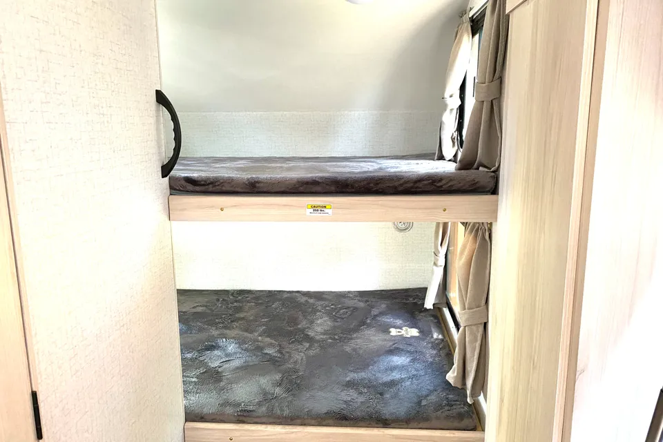 Toby's Winnebago Hike Travel Trailer