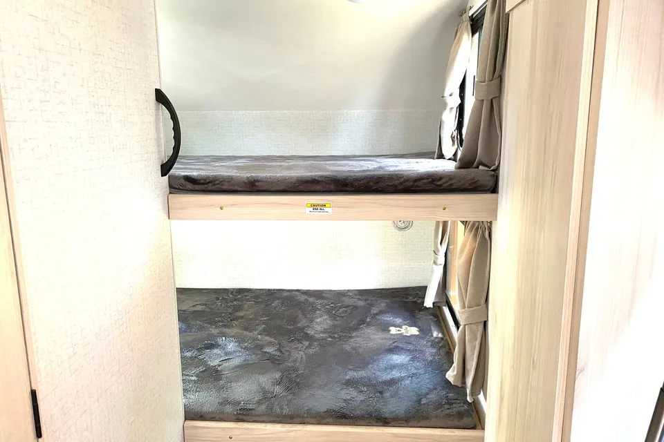 Toby's Winnebago Hike Travel Trailer