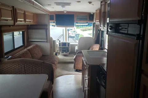Arie's Winnebago Bunk house 35ft Class A