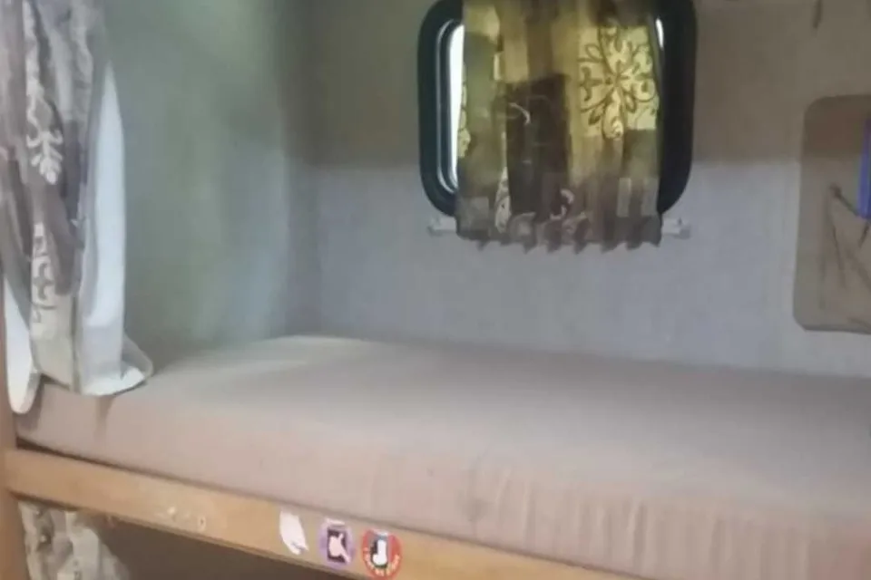 Arie's Winnebago Bunk house 35ft Class A