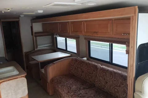 Arie's Winnebago Bunk house 35ft Class A