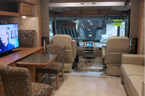 Alan's Sun star Winnebago Class A