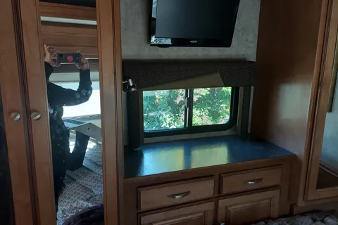 Alan's Sun star Winnebago Class A