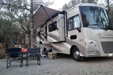 Alan's Sun star Winnebago Class A