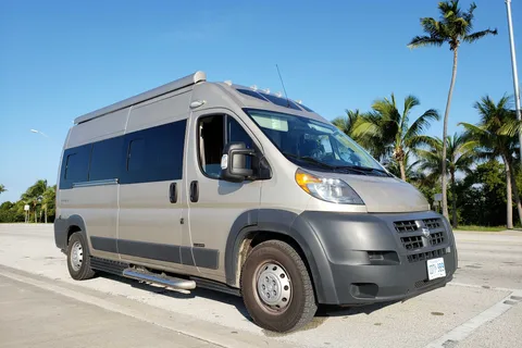 New 2018 Roadtrek
