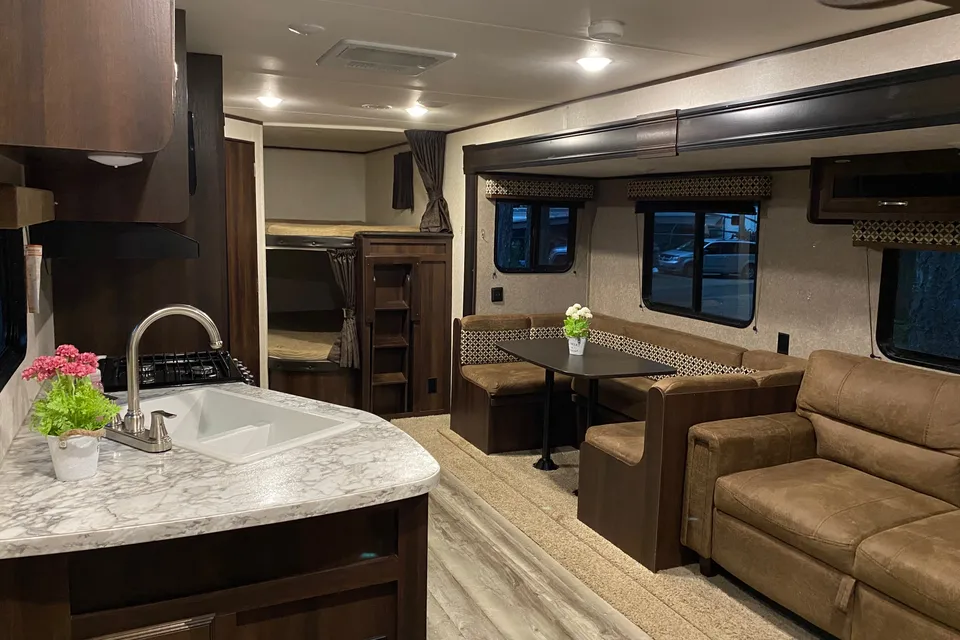 Jayco Jay Flight SLX 287BHS Travel Trailer