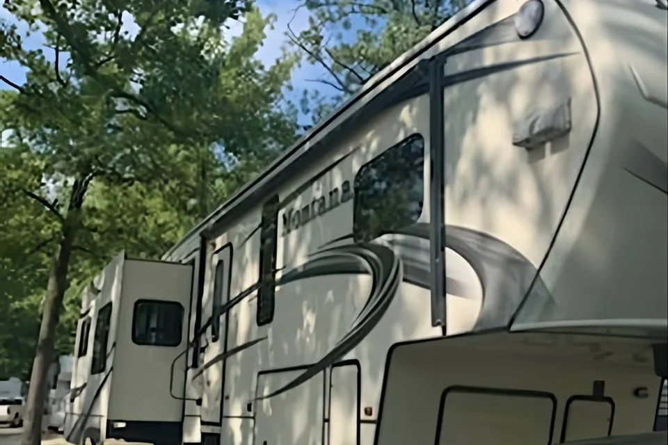 Jim's Keystone Montana Paramount Edition Fifth Wheel