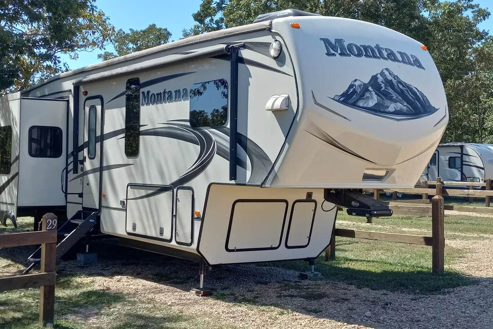 Jim's Keystone Montana Paramount Edition Fifth Wheel