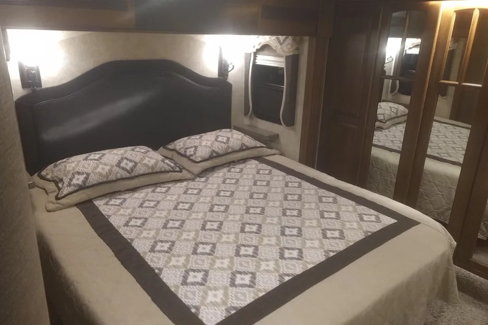 Jim's Keystone Montana Paramount Edition Fifth Wheel