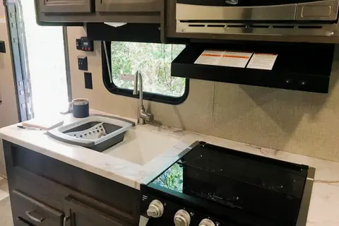 Kyle's Jayco Jay flight Travel Trailer