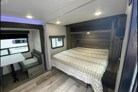 Jeff's 2021 SPORTSMEN 231BHKLE  Travel Trailer