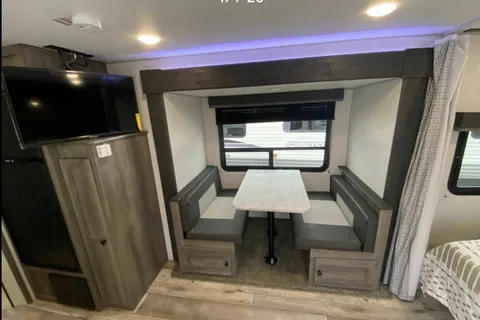 Jeff's 2021 SPORTSMEN 231BHKLE  Travel Trailer