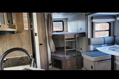Salem cruise  240BHXL Travel Trailer 2021