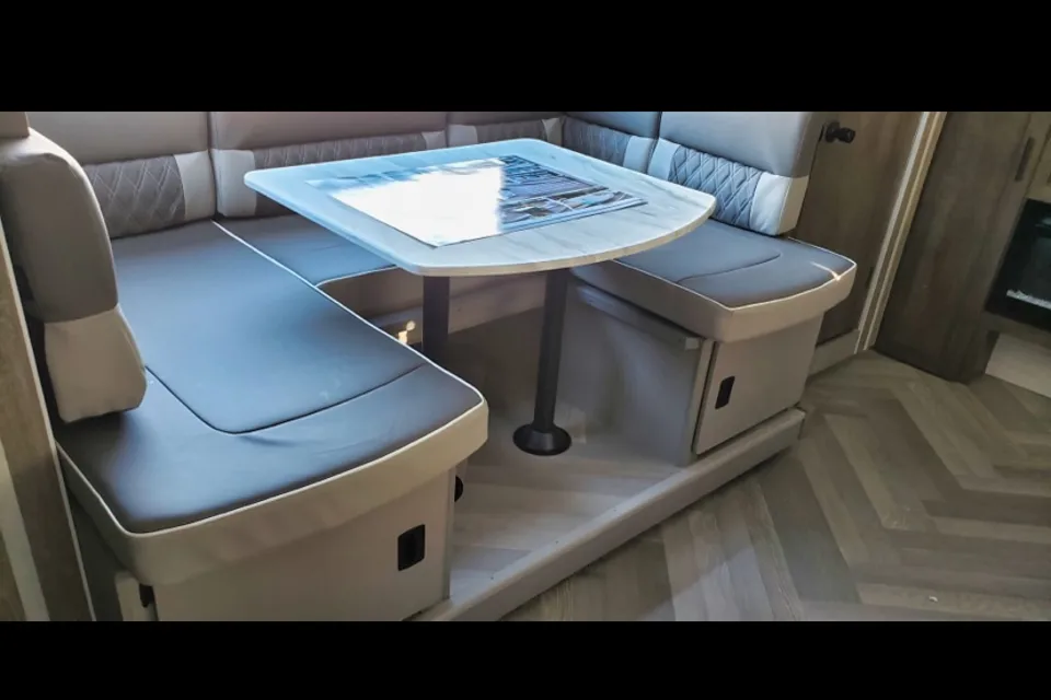 Salem cruise  240BHXL Travel Trailer 2021