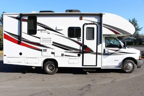 Tonyhai 's 2018 Jayco redhawk  Class C
