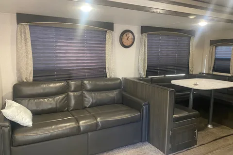 2020 Shasta 28BH Travel Trailer