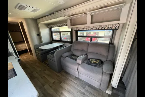 Scott's Jayco Grayhawlk 29MV 