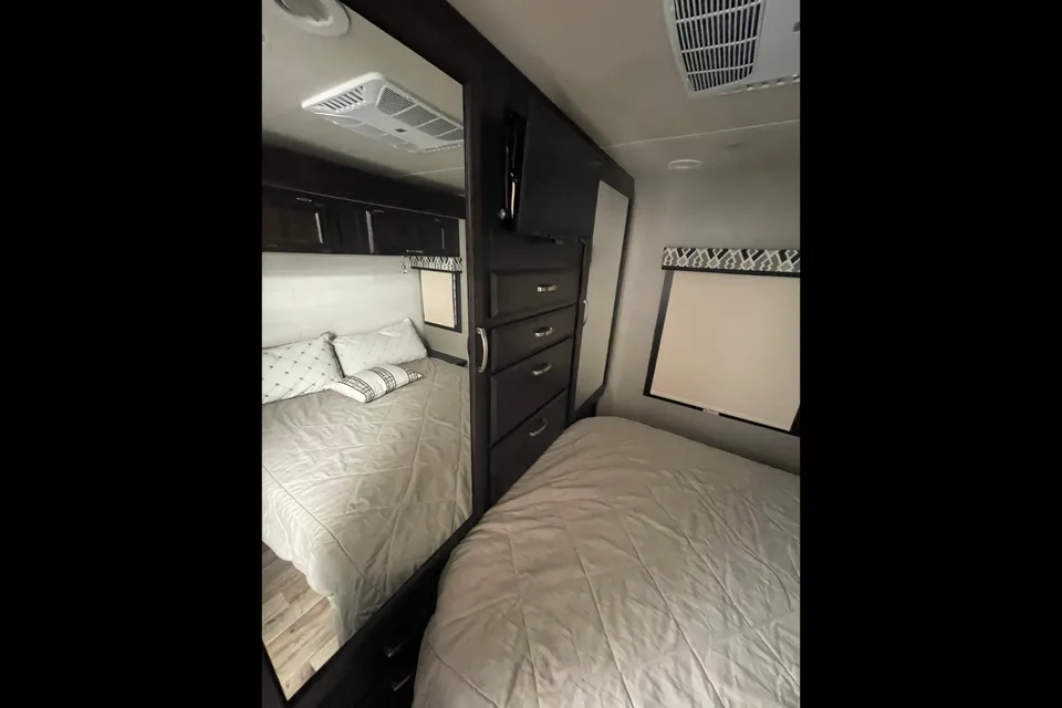Scott's Jayco Grayhawlk 29MV 