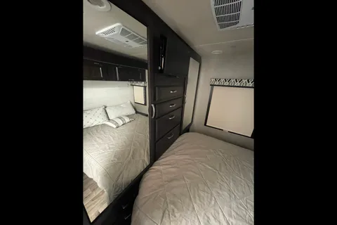 Scott's Jayco Grayhawlk 29MV 