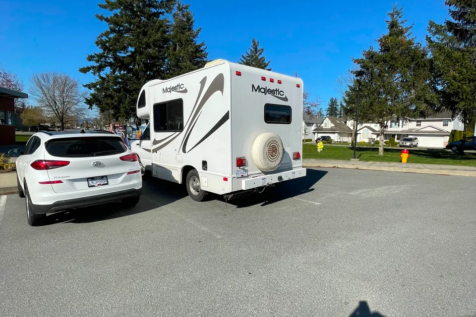 Majestic 19 ft Class C Parks Anywhere