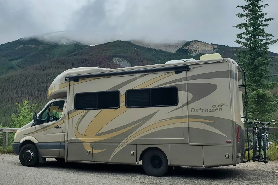 MERCEDES  SPRINTER " DORADO " Class C