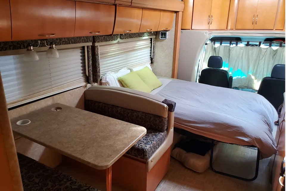 MERCEDES  SPRINTER " DORADO " Class C